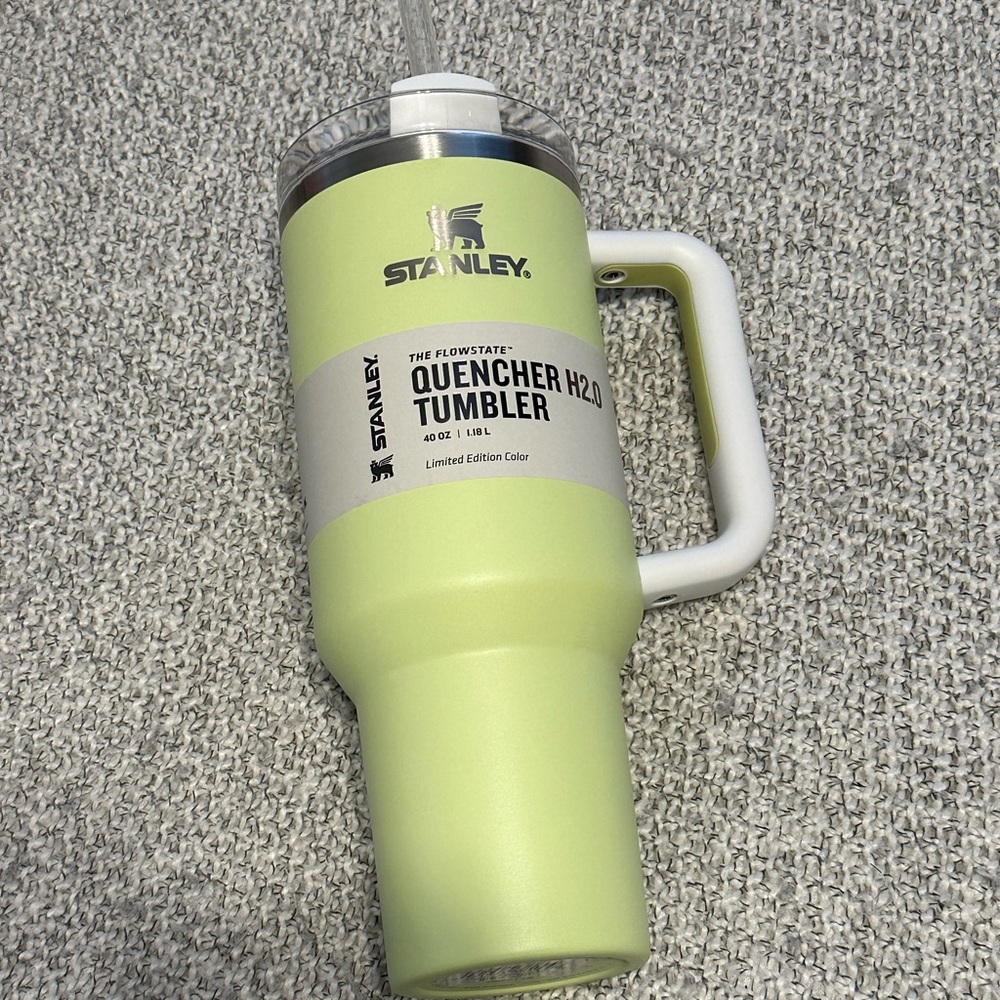 Stanley 40oz tumbler